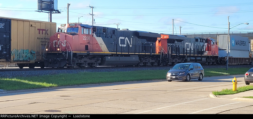 CN 2256 CN 2911